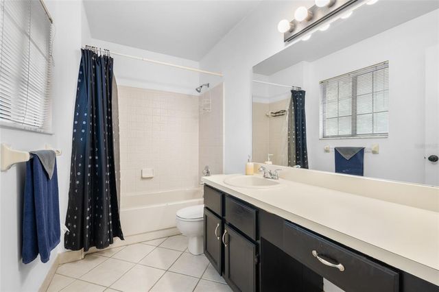 5614 SW 8TH PLACE, Gainesville, FL 32607