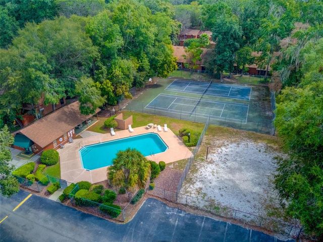 5614 SW 8TH PLACE, Gainesville, FL 32607