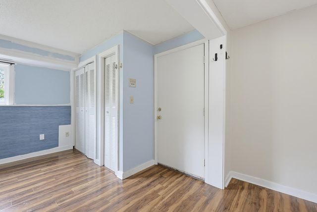 6 Brookside Dr Apt 2, Exeter, NH 03833