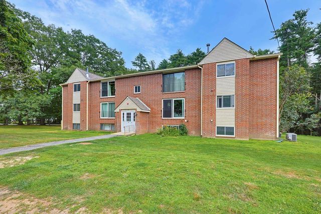 6 Brookside Dr Apt 2, Exeter, NH 03833