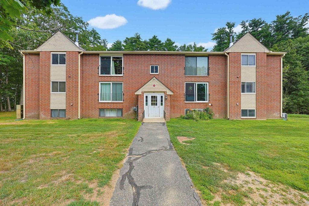 6 Brookside Dr Apt 2, Exeter, NH 03833