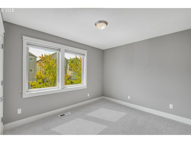 16223 Nw ASHFIELD Dr, Beaverton, OR 97006