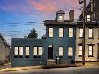 375 1/2 Main St, Lawrenceville, PA 15201