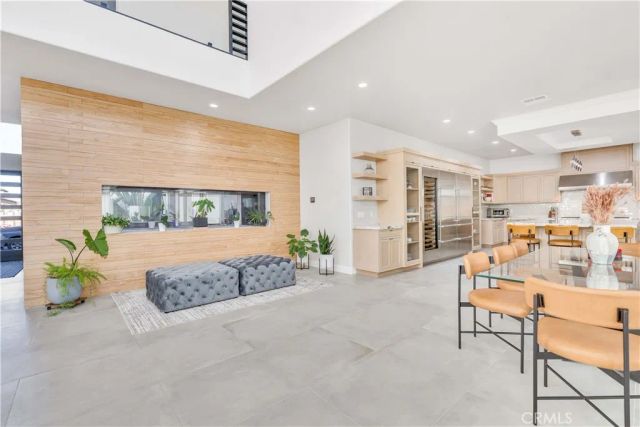 402 S Michelle, Kerman, CA 93630