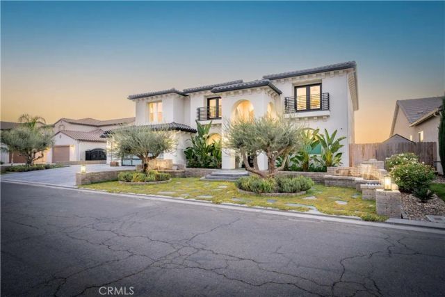 402 S Michelle, Kerman, CA 93630