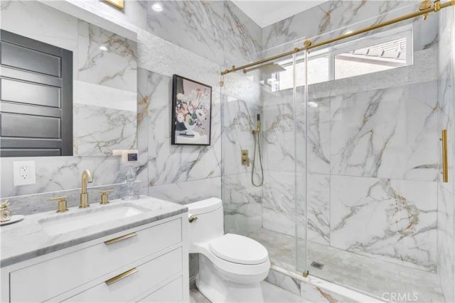 402 S Michelle, Kerman, CA 93630