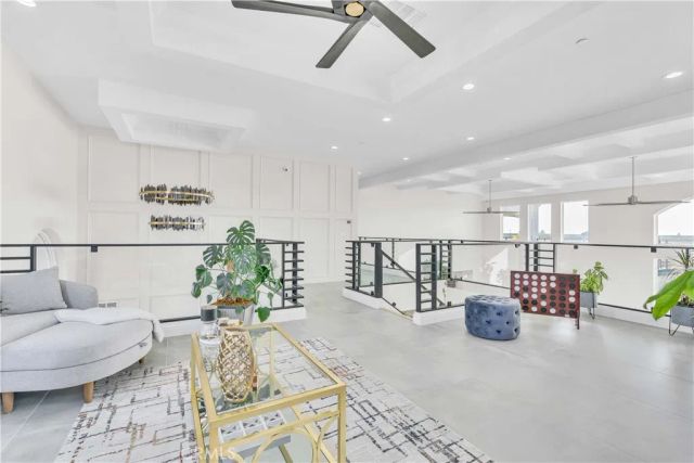 402 S Michelle, Kerman, CA 93630