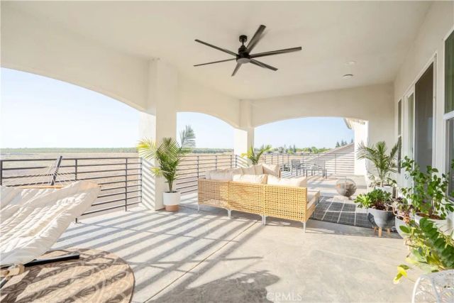 402 S Michelle, Kerman, CA 93630