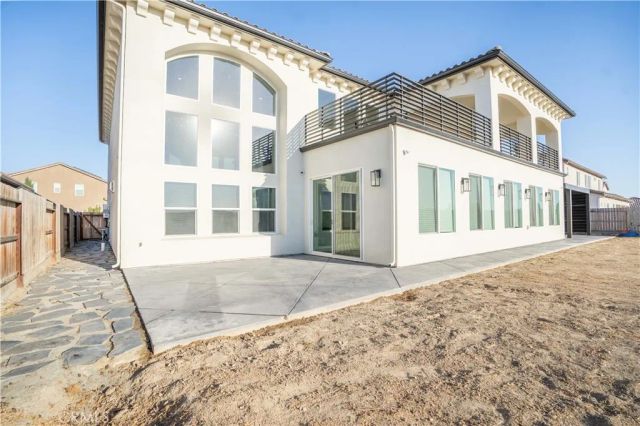 402 S Michelle, Kerman, CA 93630