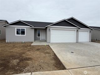 2436 2nd Street SE, East Wenatchee, WA 98802