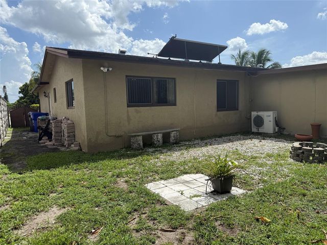 8121 SW 8th Street, North Lauderdale, FL 33068