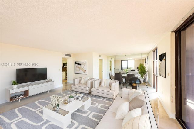 600 Biltmore Way 1014, Coral Gables, FL 33134