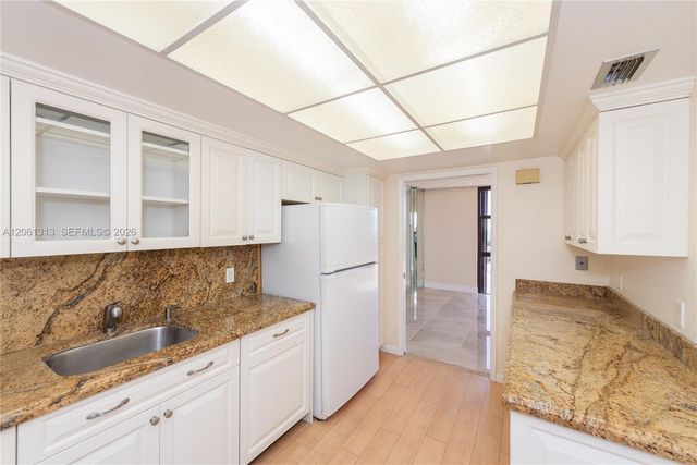 600 Biltmore Way 1014, Coral Gables, FL 33134