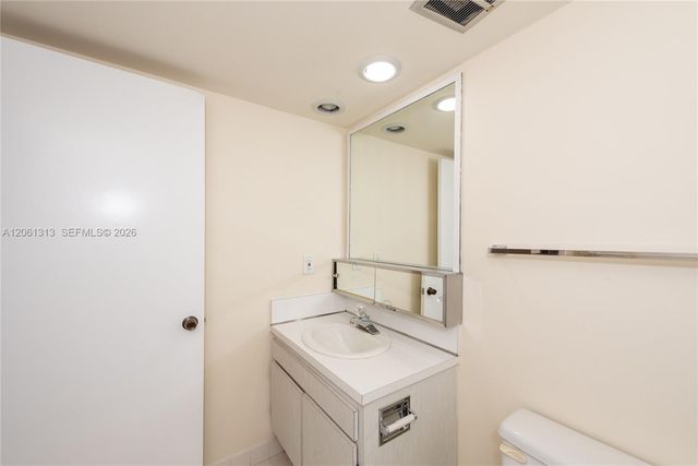 600 Biltmore Way 1014, Coral Gables, FL 33134