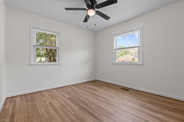 3248 Providence RD, Hayes, VA 23072
