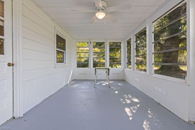 3248 Providence RD, Hayes, VA 23072