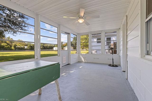 3248 Providence RD, Hayes, VA 23072