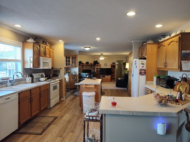 1672 E 355th Road, Bolivar, MO 65613