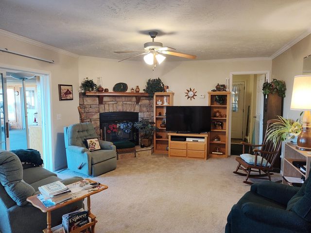 1672 E 355th Road, Bolivar, MO 65613