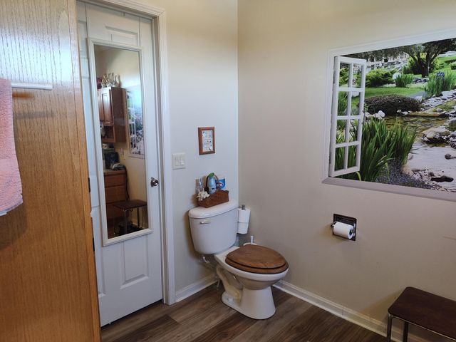 1672 E 355th Road, Bolivar, MO 65613