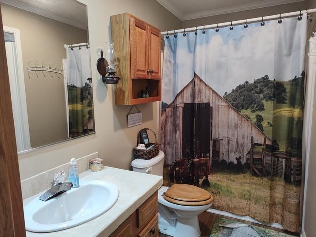 1672 E 355th Road, Bolivar, MO 65613