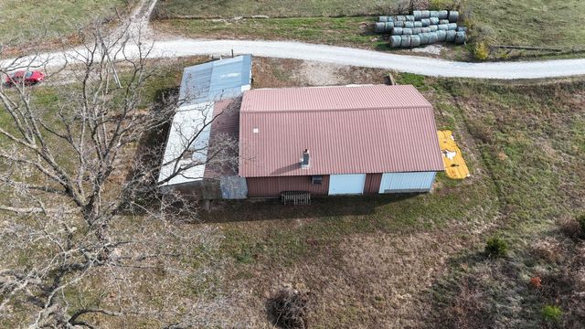 1672 E 355th Road, Bolivar, MO 65613