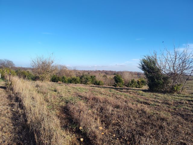 1672 E 355th Road, Bolivar, MO 65613