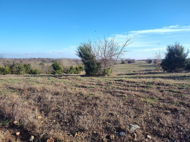 1672 E 355th Road, Bolivar, MO 65613