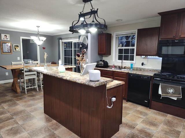 1672 E 355th Road, Bolivar, MO 65613