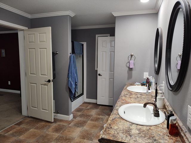 1672 E 355th Road, Bolivar, MO 65613