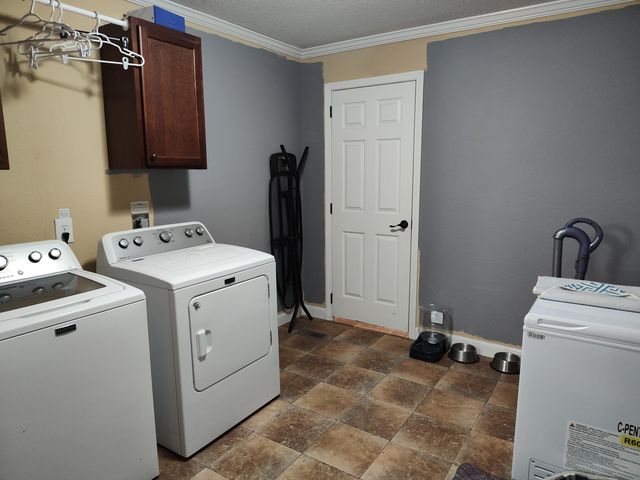 1672 E 355th Road, Bolivar, MO 65613