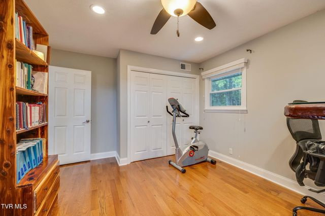 1232 Buchelew Drive, Kingsport, TN 37663