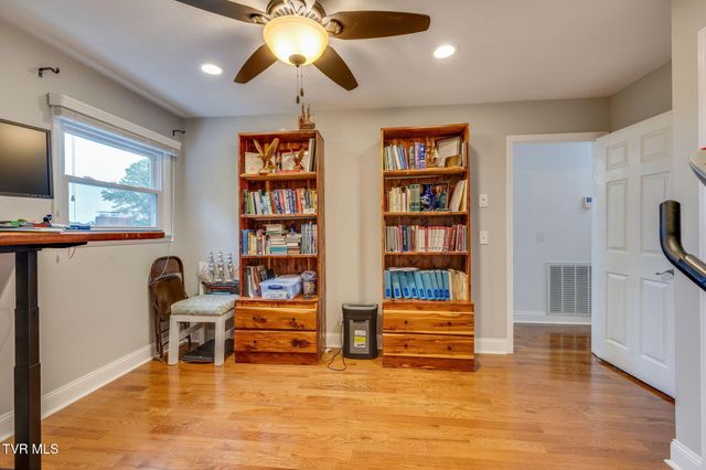 1232 Buchelew Drive, Kingsport, TN 37663
