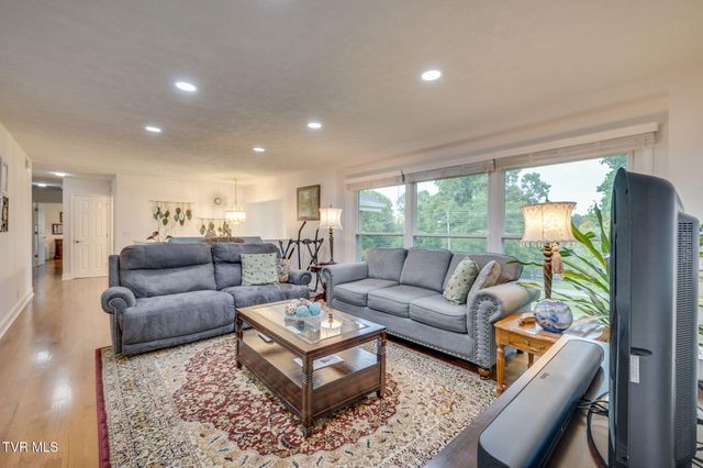 1232 Buchelew Drive, Kingsport, TN 37663
