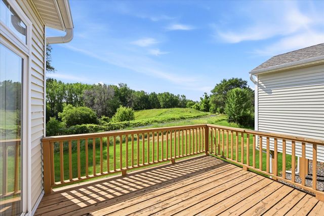 5818 Prairie Ridge Drive, Shoreview, MN 55126