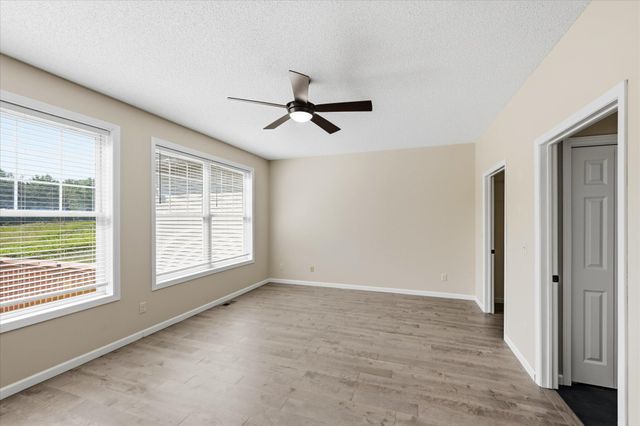 5818 Prairie Ridge Drive, Shoreview, MN 55126