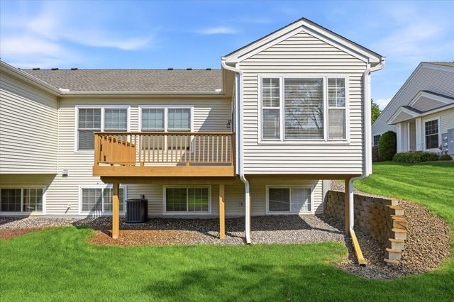 5818 Prairie Ridge Drive, Shoreview, MN 55126