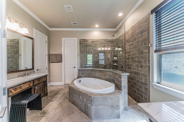 1208 Yosemite Way, Burleson, TX 76028