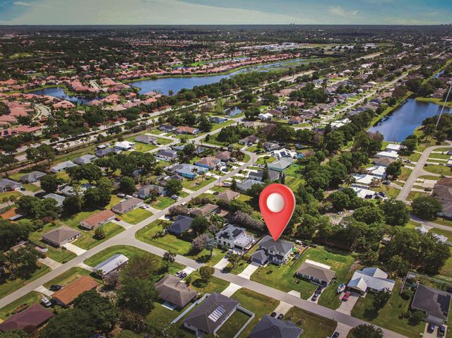 1633 SW Davis Street, Port St. Lucie, FL 34953