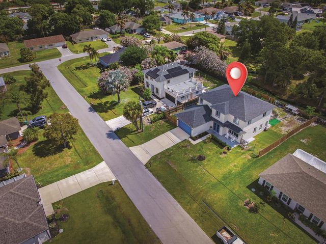 1633 SW Davis Street, Port St. Lucie, FL 34953
