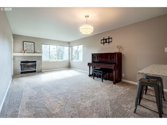 6665 W BURNSIDE St 414, Portland, OR 97210