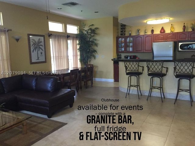 2405 NW 33rd St 1211, Oakland Park, FL 33309