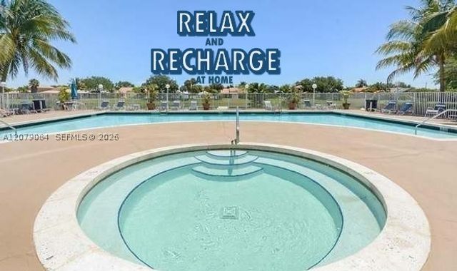 2405 NW 33rd St 1211, Oakland Park, FL 33309
