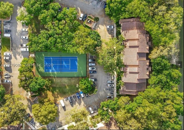 2405 NW 33rd St 1211, Oakland Park, FL 33309