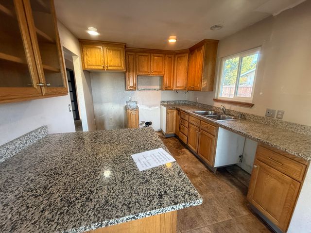 1848 Pickett Road, Mckinleyville, CA 95519