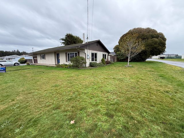 1848 Pickett Road, Mckinleyville, CA 95519