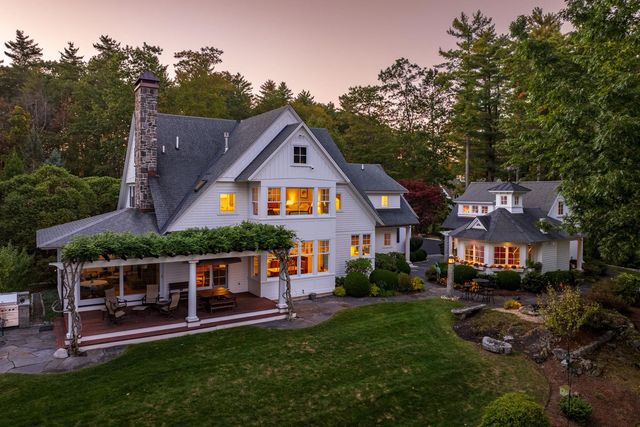 24 WISTERIA Drive, Dover, NH 03820