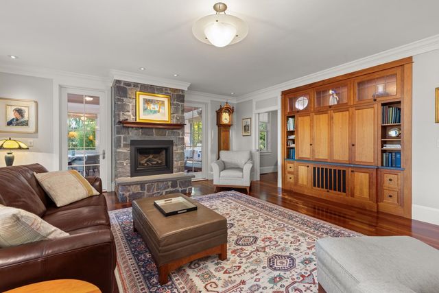 24 WISTERIA Drive, Dover, NH 03820