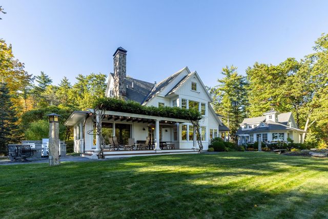24 WISTERIA Drive, Dover, NH 03820