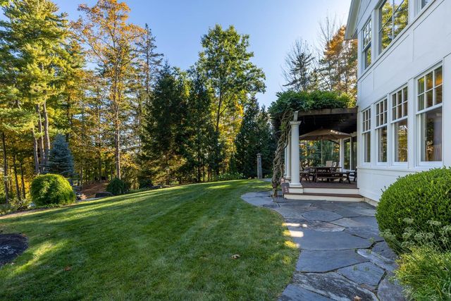 24 WISTERIA Drive, Dover, NH 03820